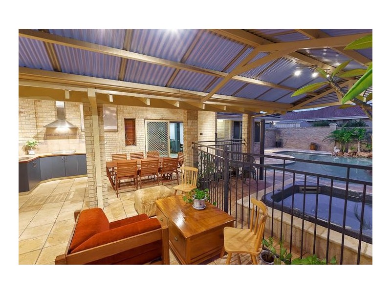 12 Kearsley Rise, Murdoch WA 6150