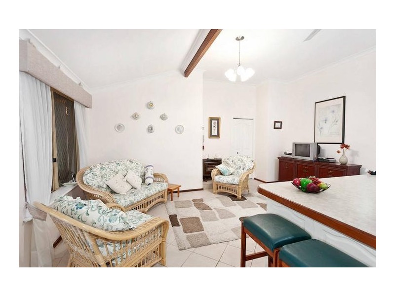 7 Milton Place, Munster WA 6166