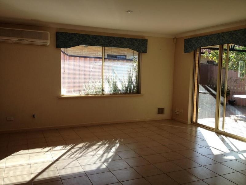 1 Cranberry Street, Coogee WA 6166