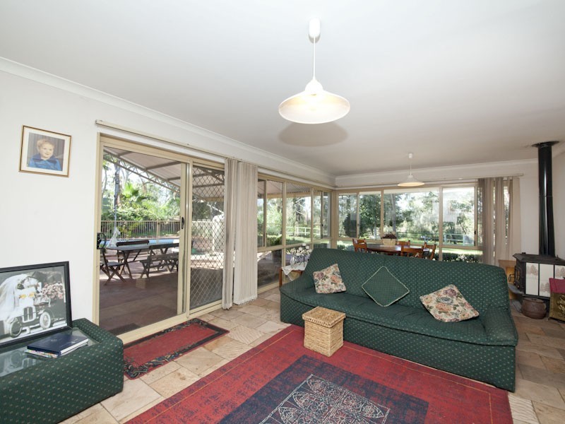 234 Henderson Road, Munster WA 6166