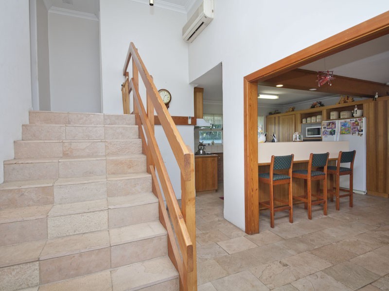 234 Henderson Road, Munster WA 6166