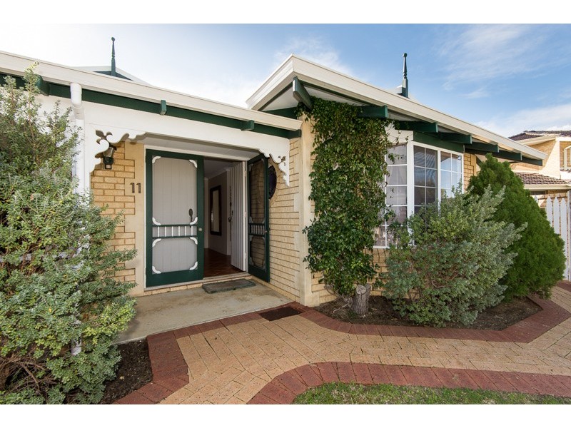 11 Viewcrest Rise, Coogee WA 6166