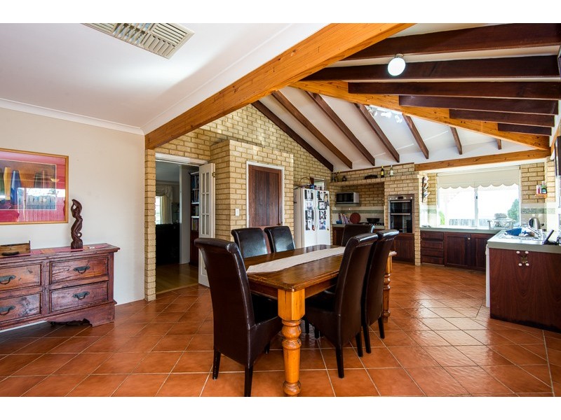 11 Viewcrest Rise, Coogee WA 6166