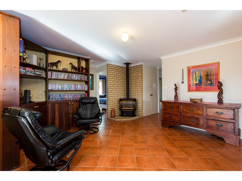 11 Viewcrest Rise, Coogee WA 6166