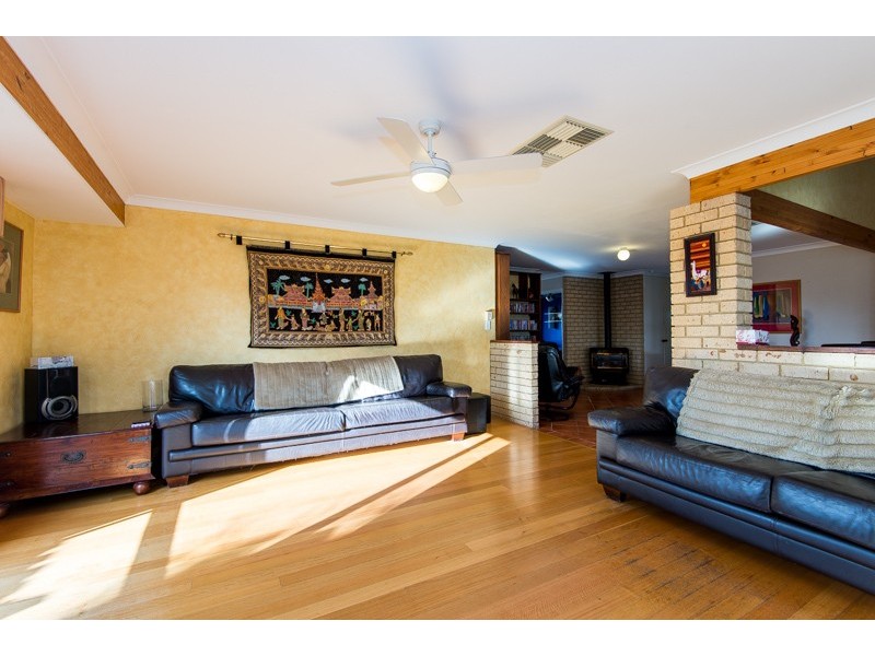 11 Viewcrest Rise, Coogee WA 6166