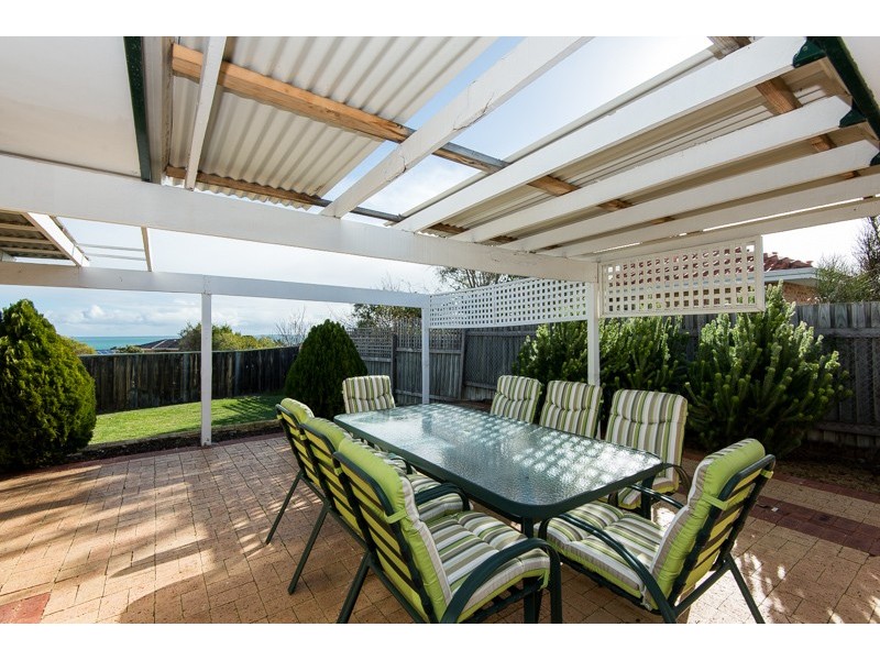 11 Viewcrest Rise, Coogee WA 6166