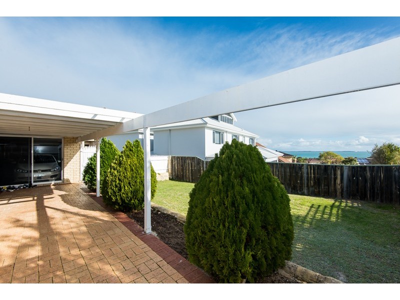 11 Viewcrest Rise, Coogee WA 6166