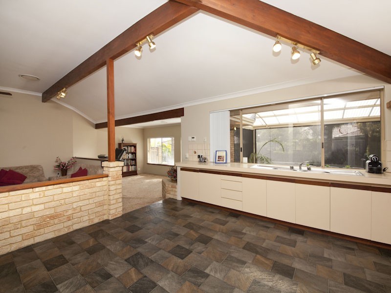 3 Richardson Arcade, Winthrop WA 6150