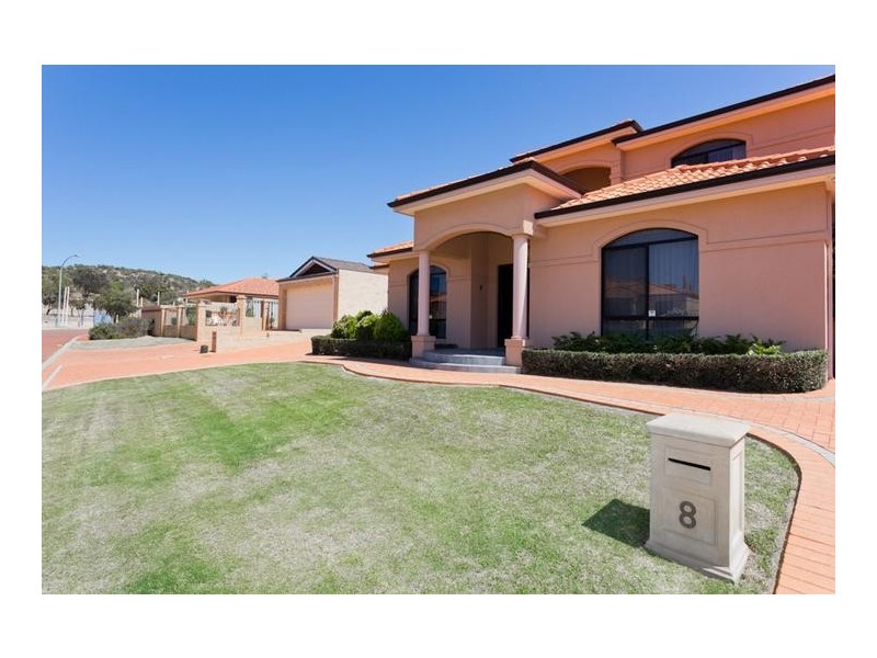 8 Soric Rise, Coogee WA 6166
