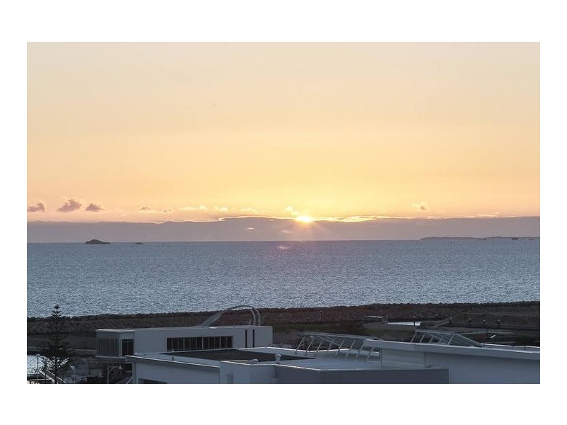 6 Bombay Heights, North Coogee WA 6163