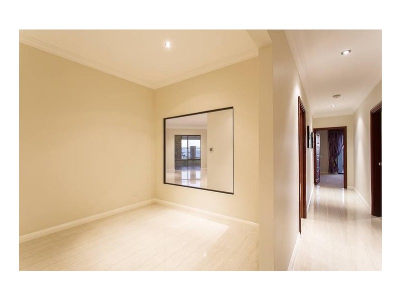 6 Bombay Heights, North Coogee WA 6163