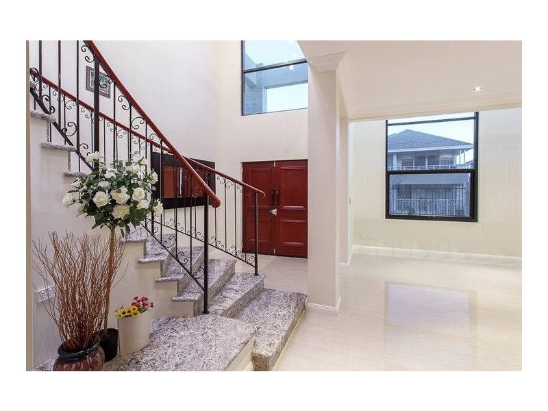 6 Bombay Heights, North Coogee WA 6163