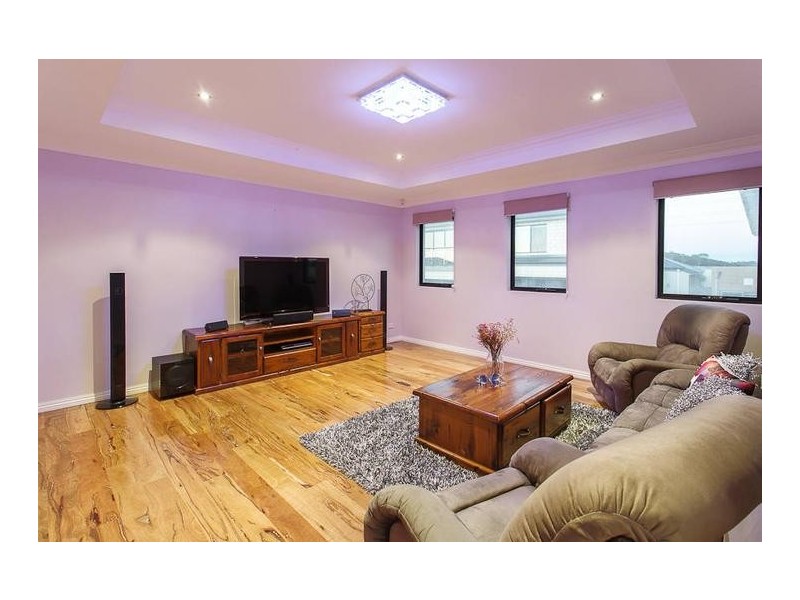 6 Bombay Heights, North Coogee WA 6163