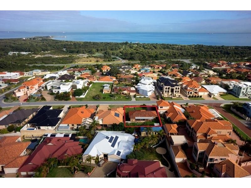 11 Richardson Road, Coogee WA 6166