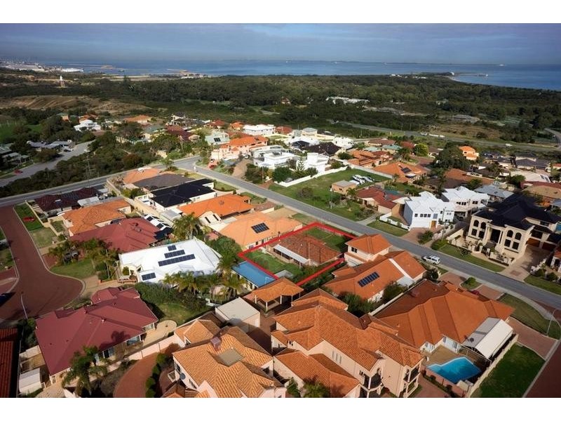 11 Richardson Road, Coogee WA 6166