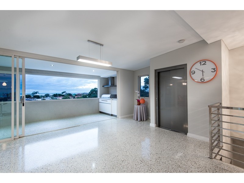 67 Scott Street, Beaconsfield WA 6162