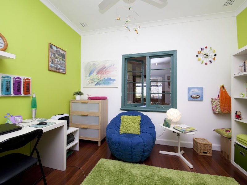 13 Yalgoo Avenue, White Gum Valley WA 6162