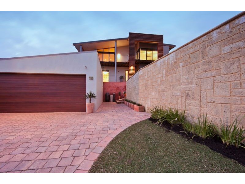 10 Christine Crescent, Coogee WA 6166