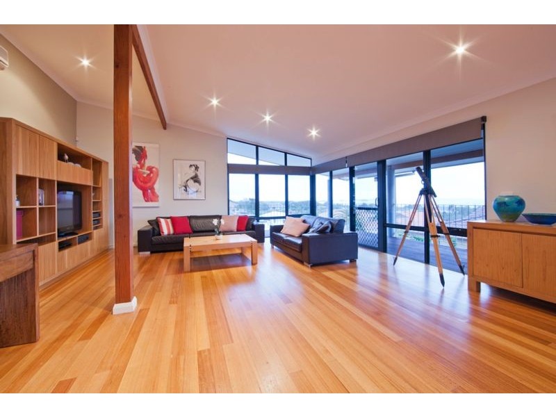 10 Christine Crescent, Coogee WA 6166