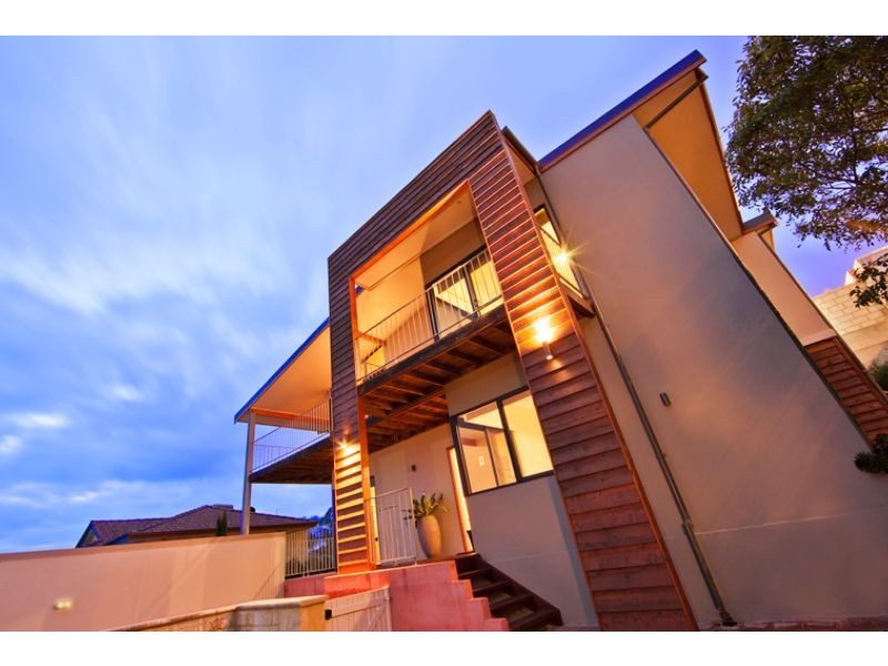 10 Christine Crescent, Coogee WA 6166