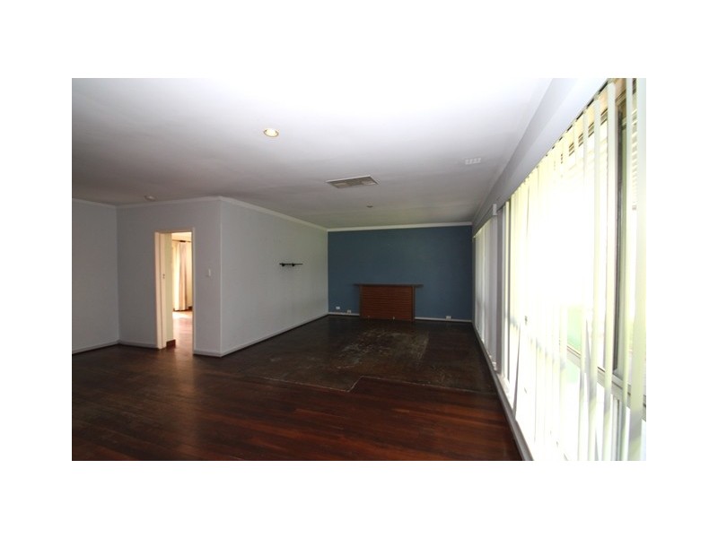 120 Blackwood Avenue, Hamilton Hill WA 6163