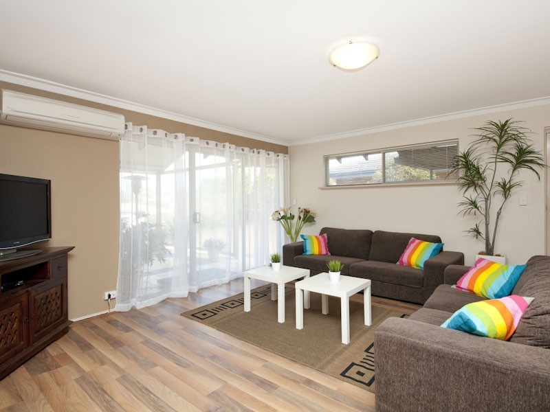 9 Gurney Road, Spearwood WA 6163