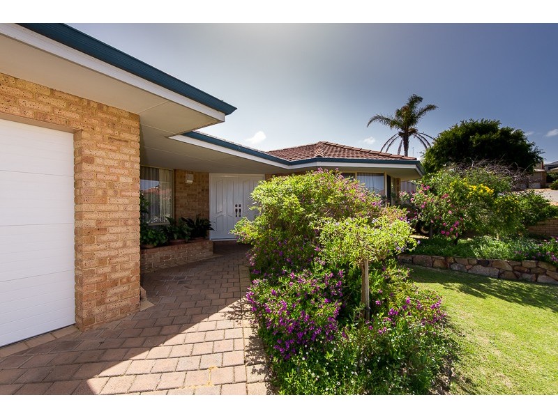 5 Nancy Way, Coogee WA 6166