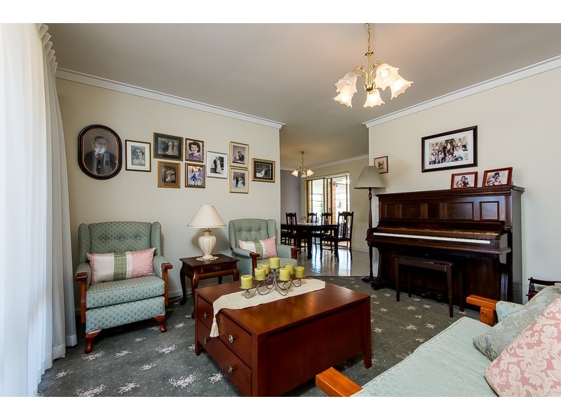 5 Nancy Way, Coogee WA 6166