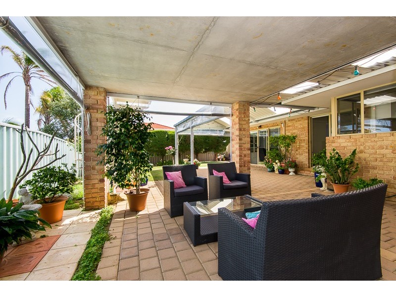5 Nancy Way, Coogee WA 6166