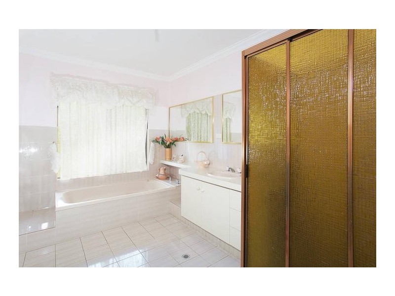 6 Browning Way, Munster WA 6166