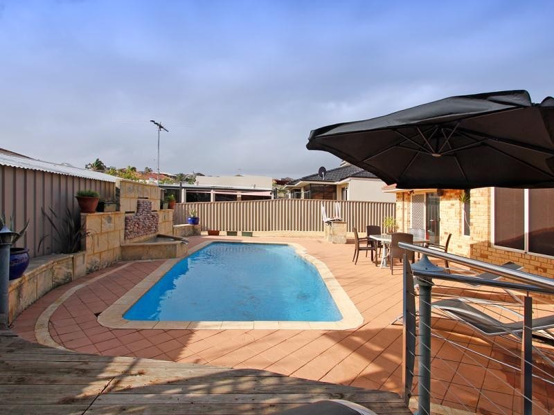 9 Geordie Court, Coogee WA 6166