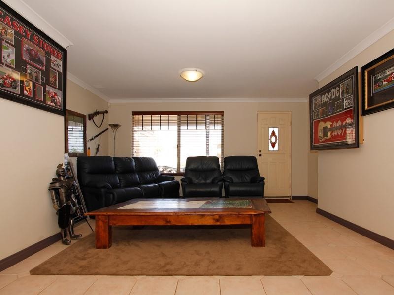 9 Geordie Court, Coogee WA 6166