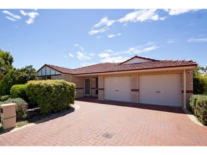 18a Kotisina Gardens, Munster WA 6166