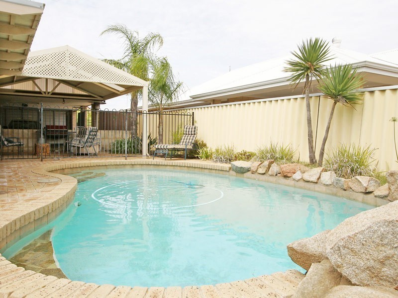 30 Turfan Way, Munster WA 6166