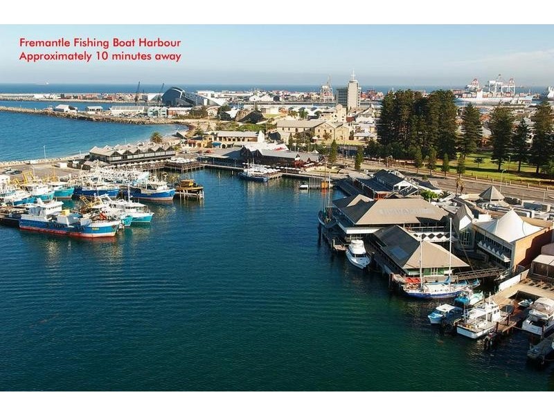 1/40 Davilak Avenue, Hamilton Hill WA 6163