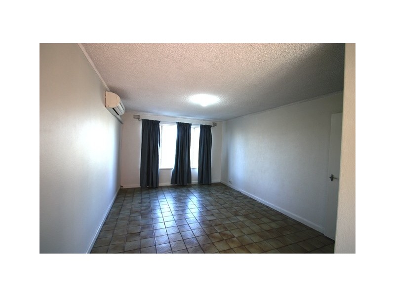 12/3 Burgundy Crescent, Spearwood WA 6163