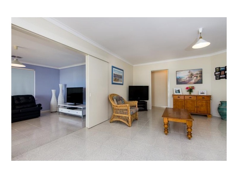 5 Nancy Way, Coogee WA 6166