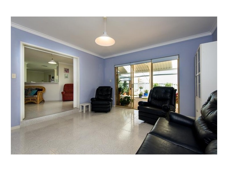 5 Nancy Way, Coogee WA 6166