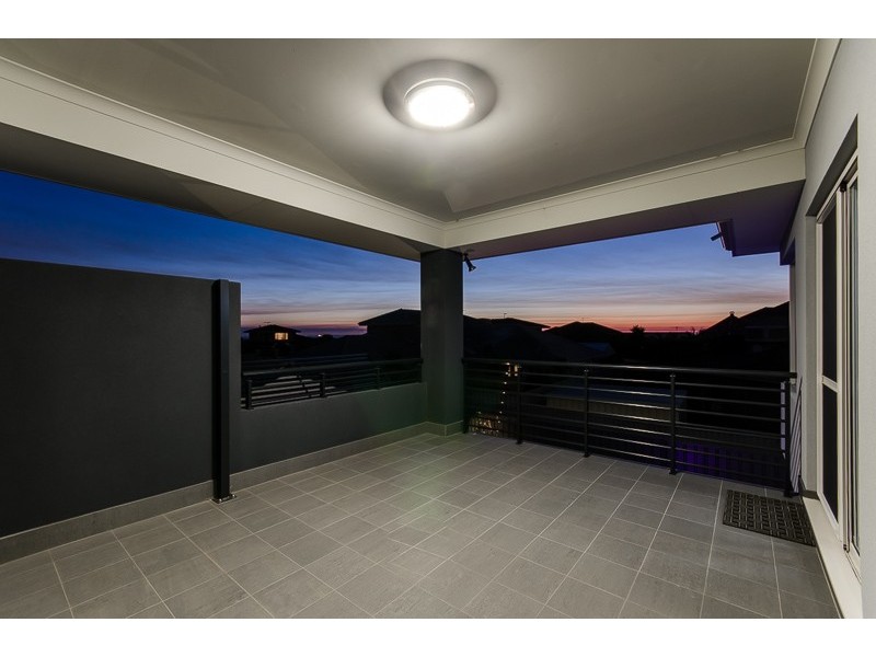 10 Porpoise Court, Coogee WA 6166