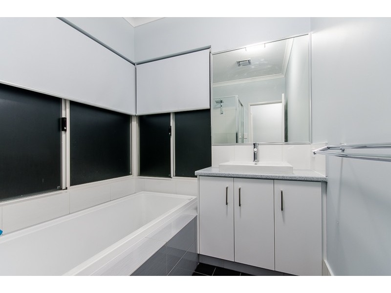 10 Porpoise Court, Coogee WA 6166