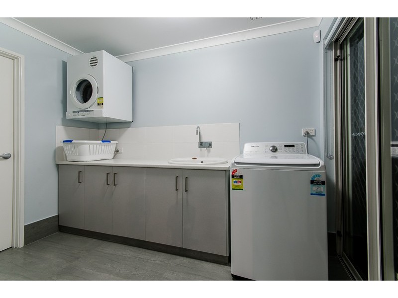 10 Porpoise Court, Coogee WA 6166