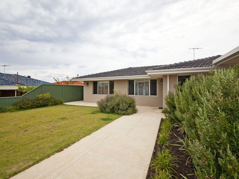 99 Leaside Way, Spearwood WA 6163