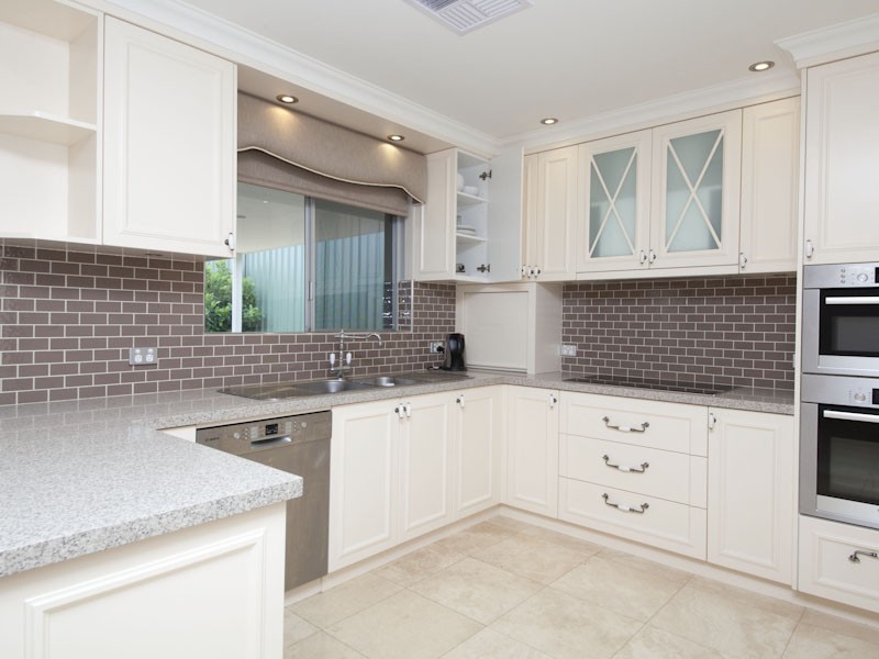 99 Leaside Way, Spearwood WA 6163