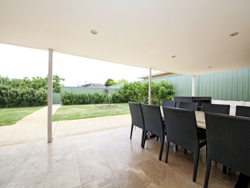 99 Leaside Way, Spearwood WA 6163