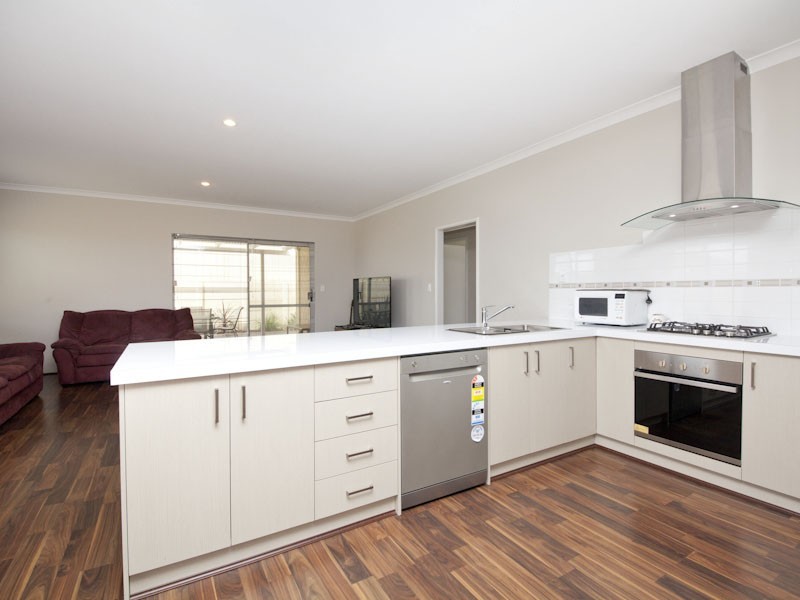 57 Birchley Rd, Beeliar WA 6164