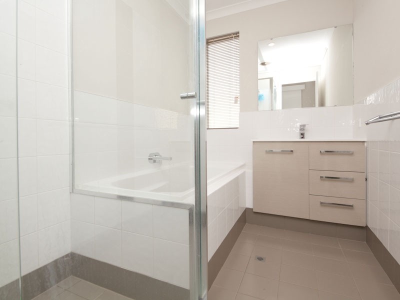 57 Birchley Rd, Beeliar WA 6164