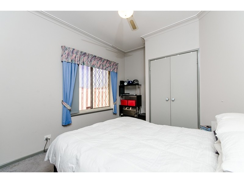 12 Oporto Rise, Coogee WA 6166