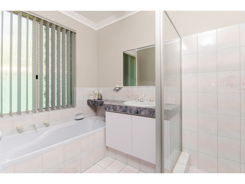 12 Oporto Rise, Coogee WA 6166