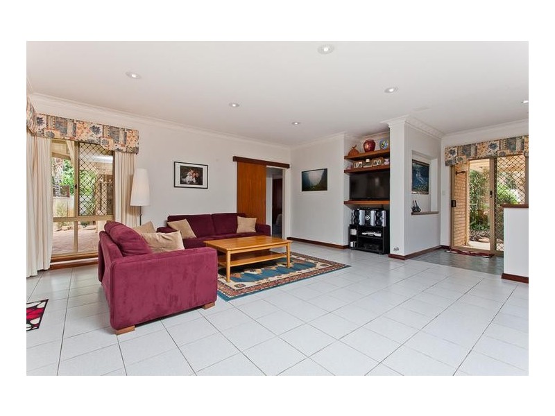 13 Lawson Place, Munster WA 6166