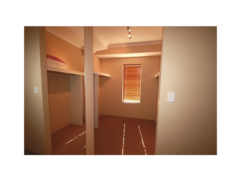 627 Rockingham Road, Munster WA 6166